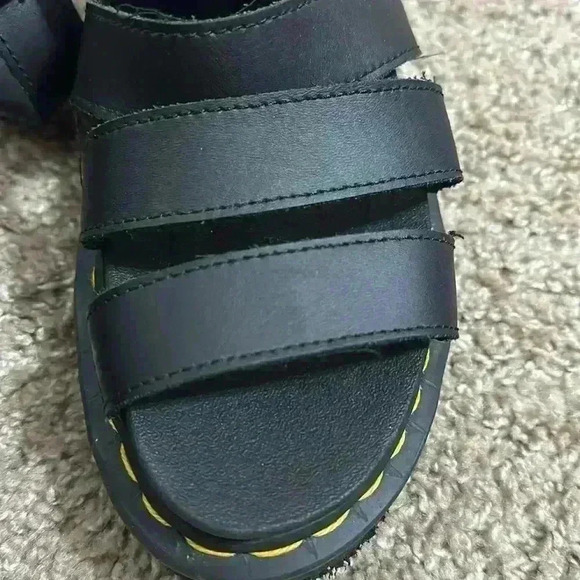 Dr. Martens - Picture 3 of 9